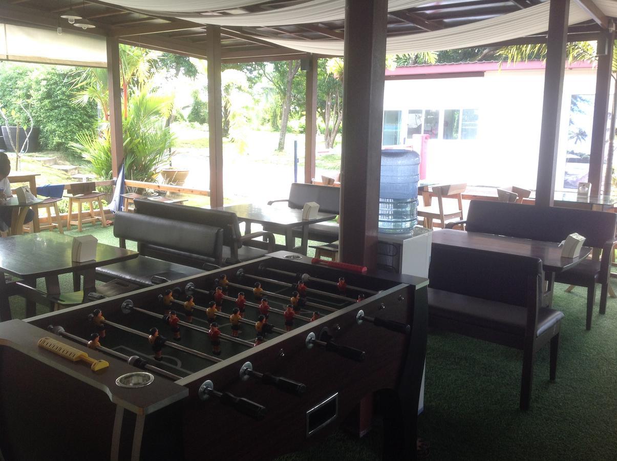 Check In And Chill Out Hotel Ban Laem Sok Bagian luar foto